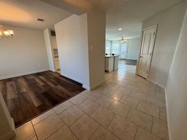 Building Photo - 3802 Appalachian Trl