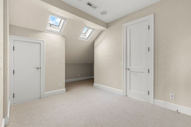 Building Photo - 16275 NE Eilers Rd