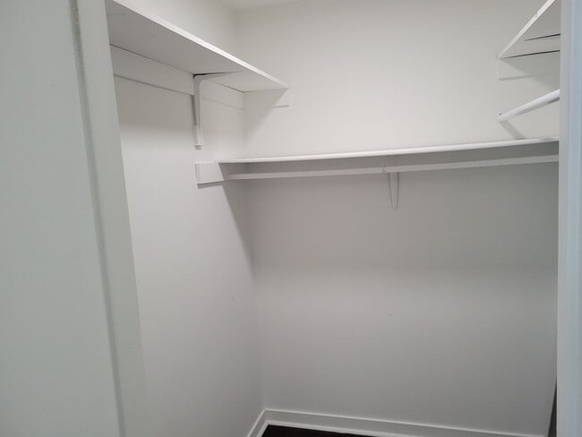 Building Photo - Earn up to $750 in Rent Credits!