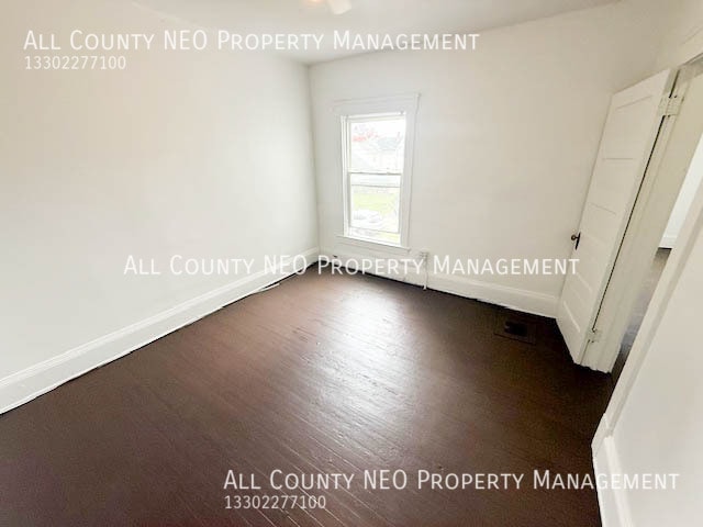 Building Photo - 3292 W 98th St