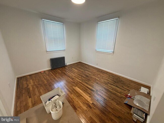 Building Photo - 1206 Green St