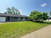 Building Photo - 3196-3198 Rivervale Dr SW
