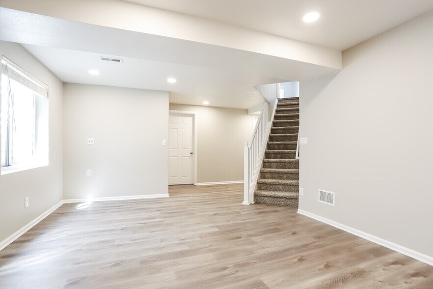 Building Photo - 13103 Clayton Ct