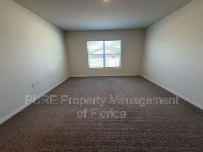 Building Photo - 618 SE 65th Terrace