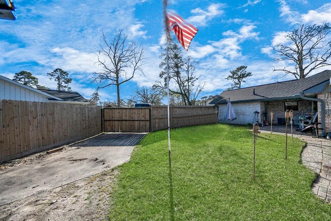 Building Photo - 2402 Bammel Timbers Ln
