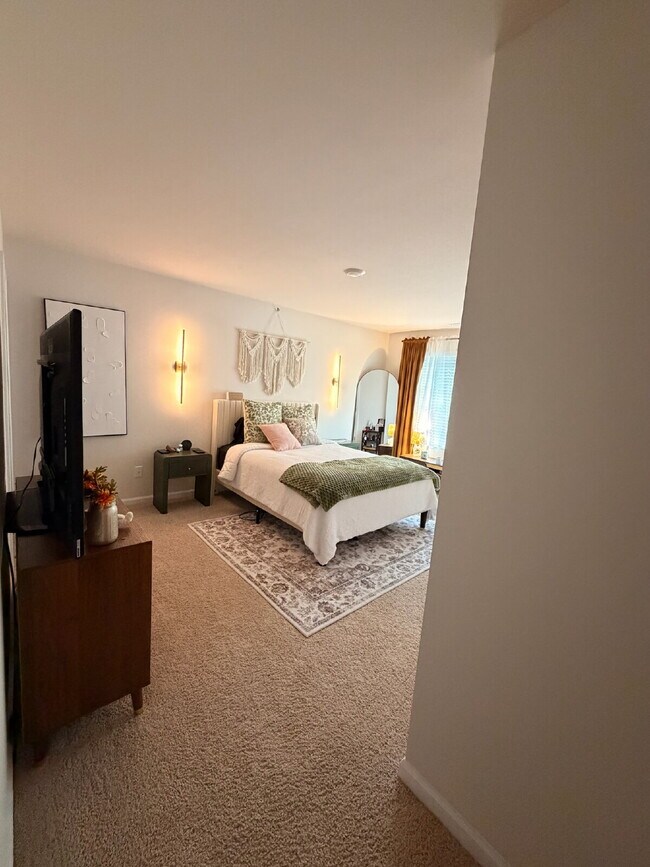Building Photo - Modern 3 BR | 2.5 BA Townhome in Goldsboro *Newly Developed Seymour Village*