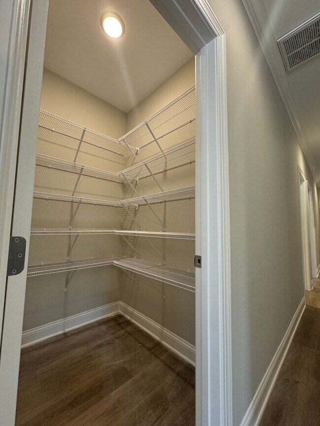 Building Photo - Brand New Twin Home