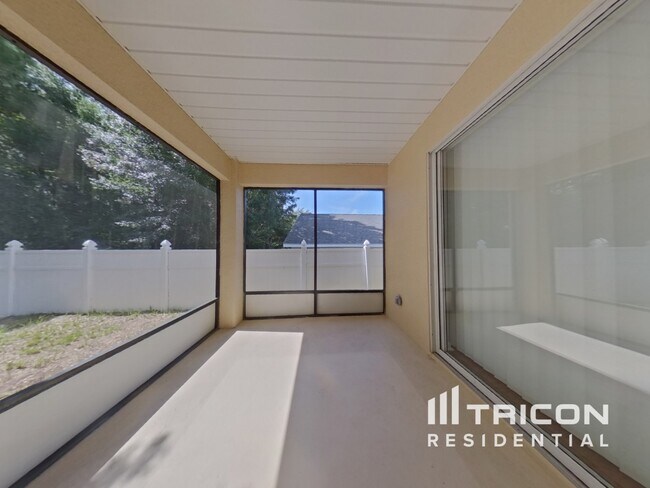 Building Photo - 33246 Irongate Dr