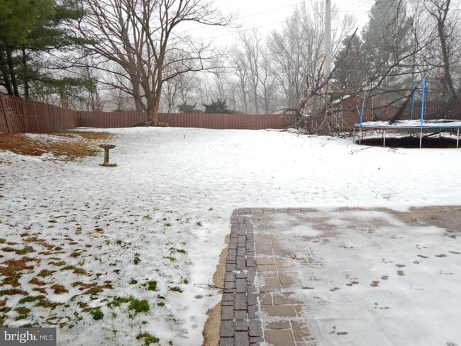 Building Photo - 101 Sarahs Ln