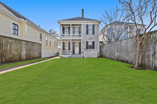 Building Photo - 1512 Rosenberg St