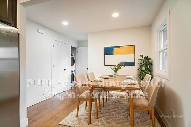 Building Photo - 814 NE 67th Ave