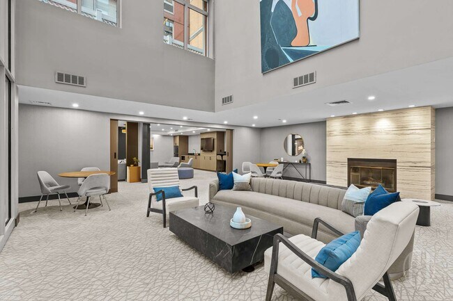 Building Photo - 555 W 23rd St