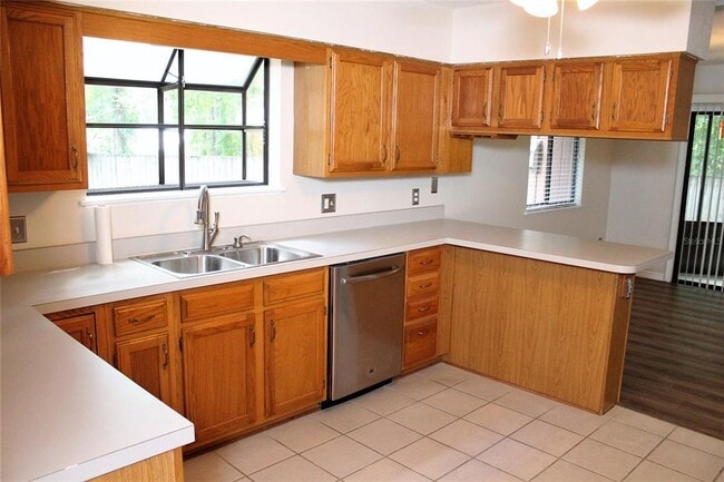 Building Photo - 4020 NW 17 Terrace