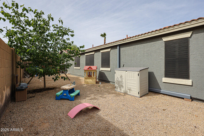 Building Photo - 4010 E Sidewinder Ct
