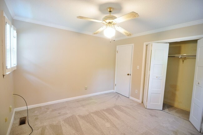 Building Photo - Large home with a pool.