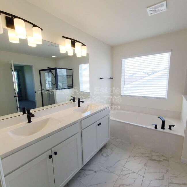 Building Photo - 157 Pampano Ln