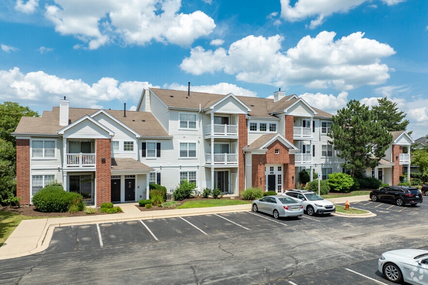 Primary Photo - 803 Corday at Naperville