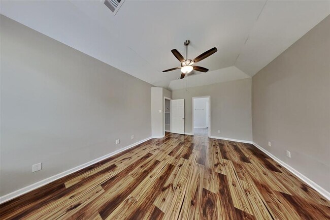 Building Photo - 2331 Trotter Dr