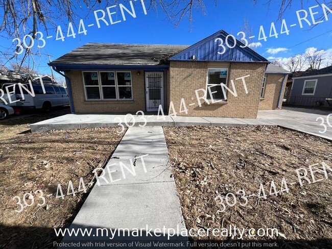 Primary Photo - Newly Renovated Ranch Style Home in Aurora...