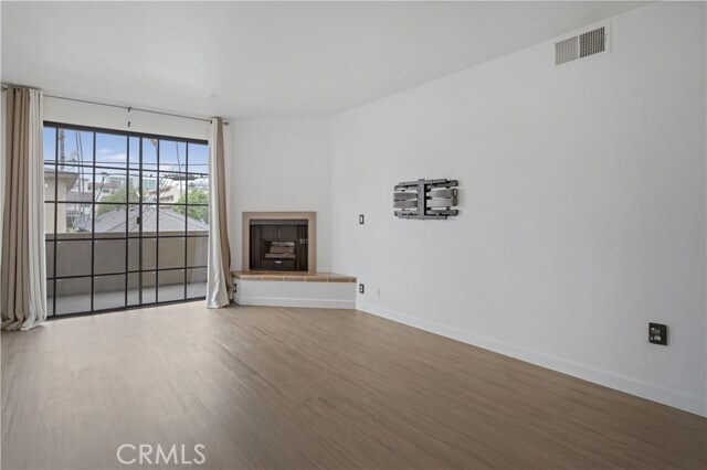 Building Photo - 221 S Oak Knoll Ave