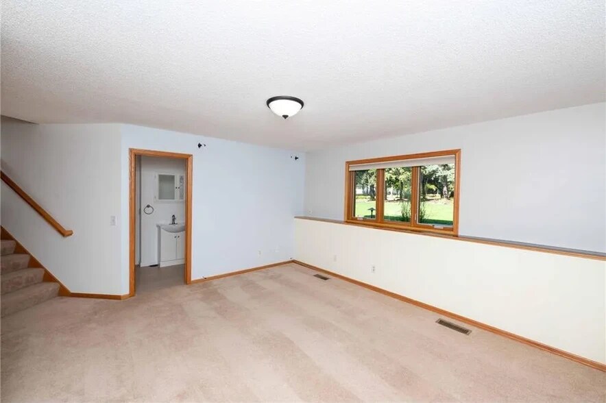 Building Photo - 973 Wildflower Ct