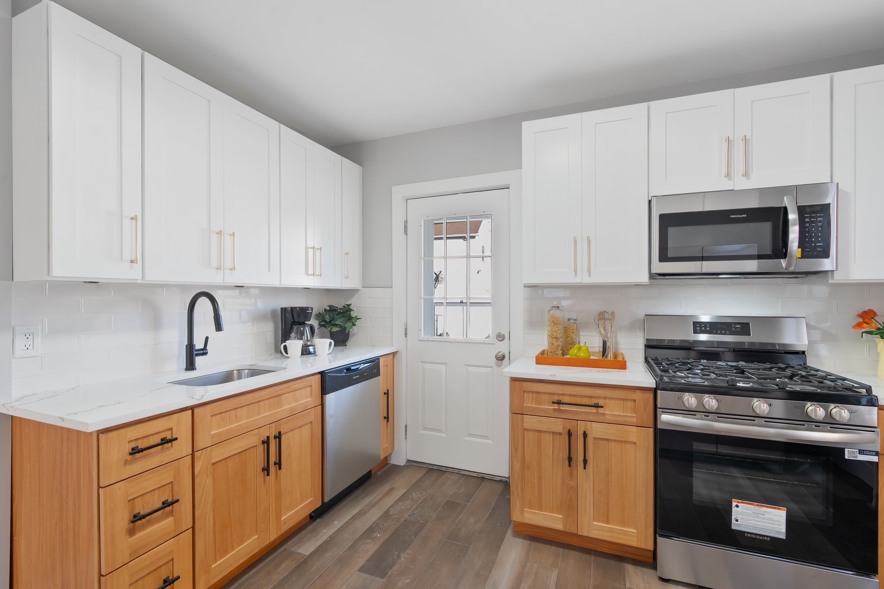 Building Photo - 895-901 Port Reading Ave