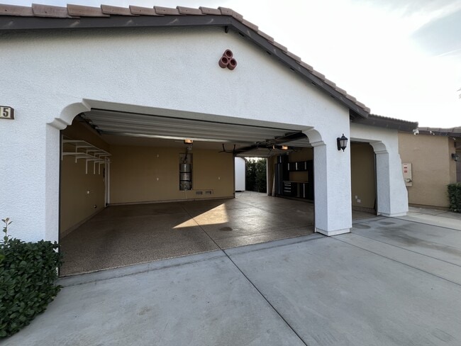 Building Photo - 4515 Ann St