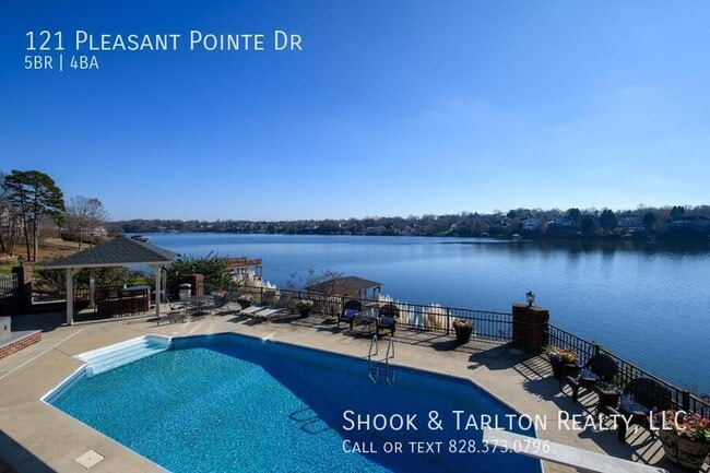 Building Photo - 121 Pleasant Point Dr