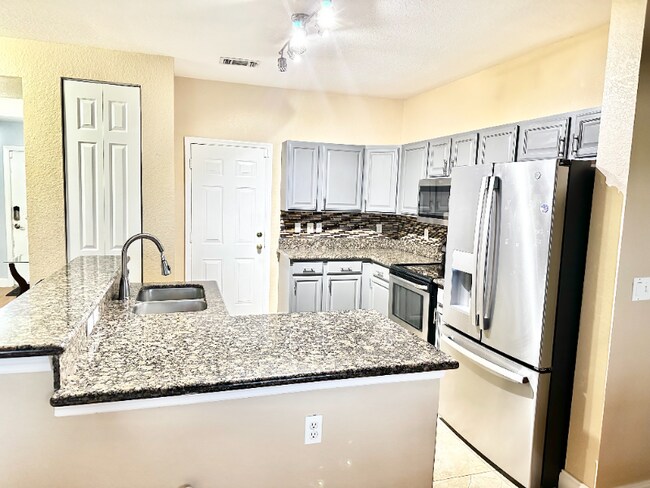 Building Photo - 4322 Emerald Vista