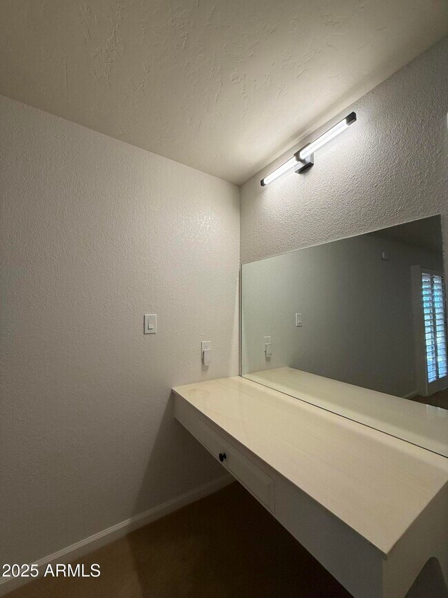 Building Photo - 12323 E Appaloosa Pl