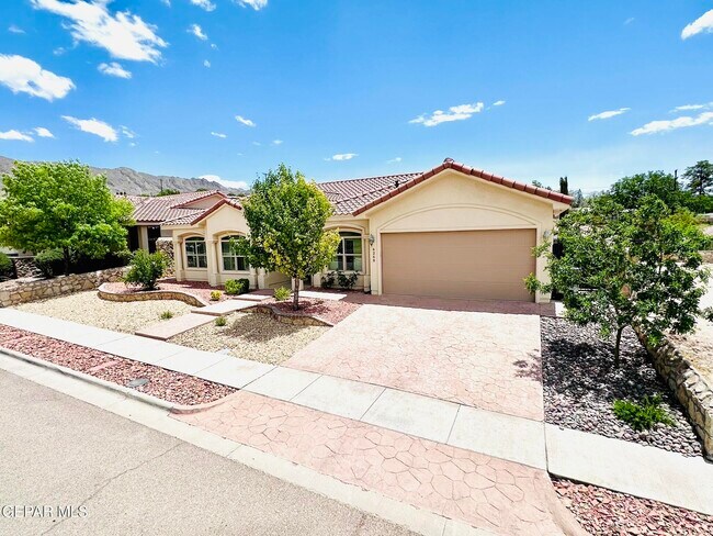 Building Photo - 6268 Wildwood Ct