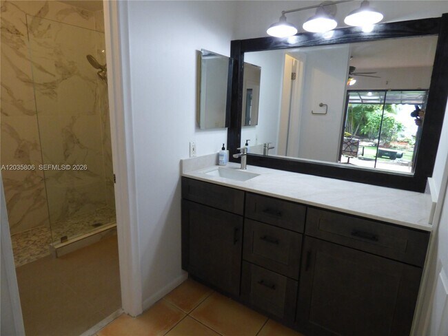 Building Photo - 10857 SW 132nd Cir Ct