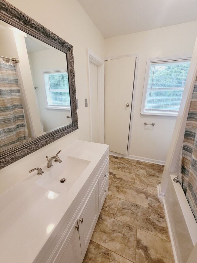 Building Photo - Newly Renovated Brick Ranch with a Basement!