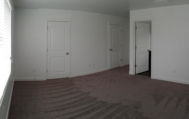 Building Photo - 444 S Fox Chase Ln