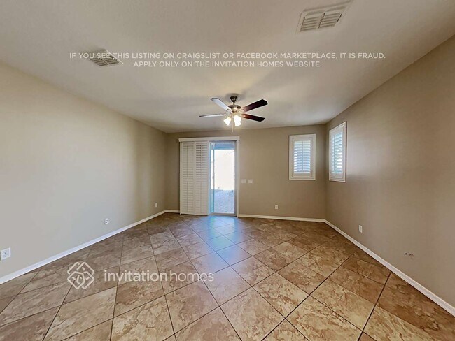 Building Photo - 20210 W Desert Bloom St