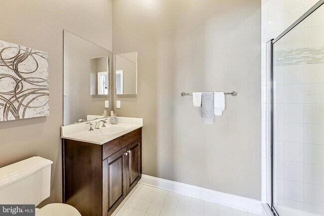 Building Photo - 10821 Symphony Park Dr