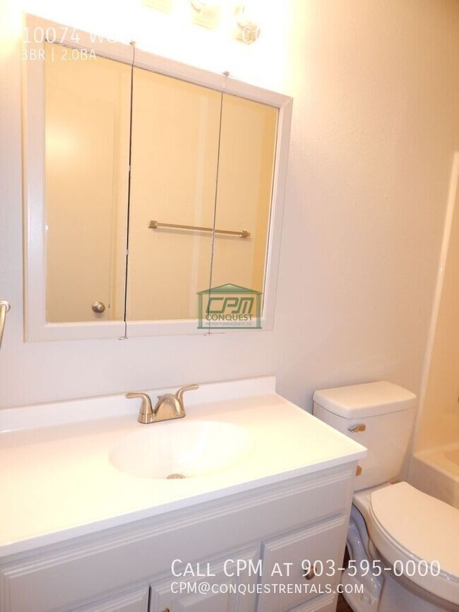 Building Photo - 10074 Wooded Way