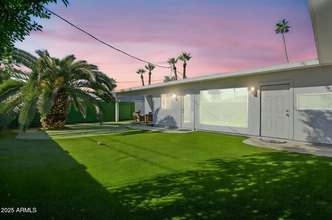 Primary Photo - 7921 E Willetta St