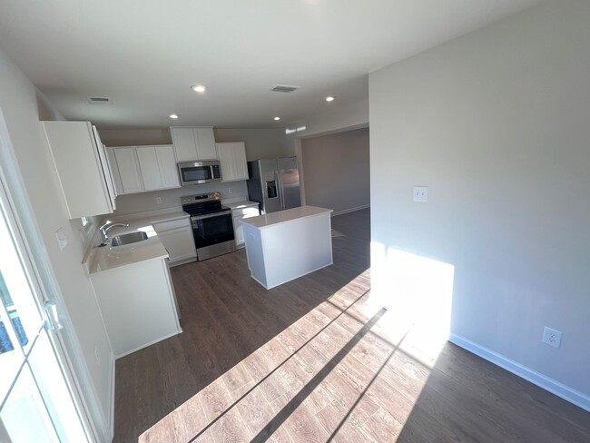 Building Photo - 5321 Canterbury Rdg Ct