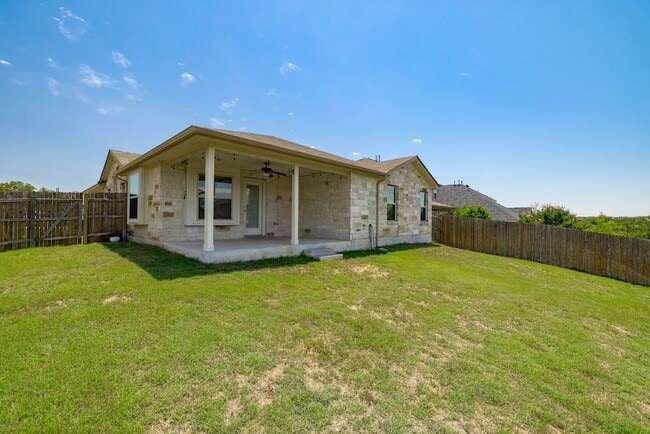 Building Photo - 421 Tula Trail