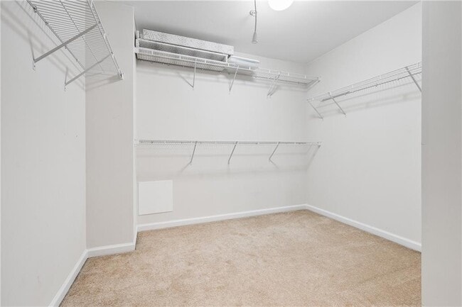 Building Photo - 4721 Creekside Villas Way