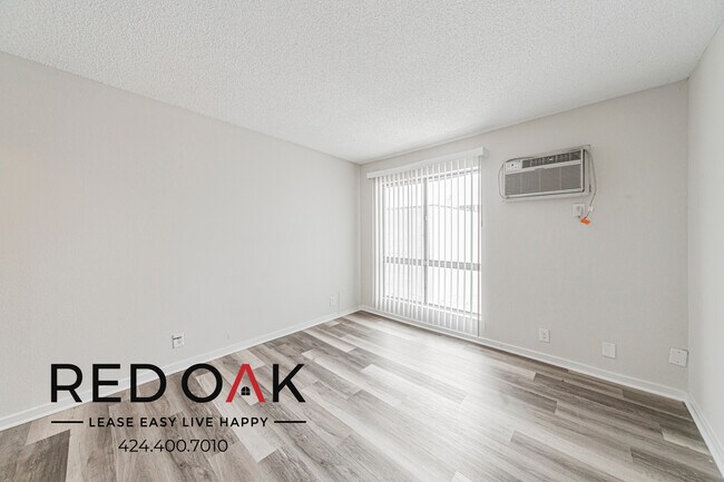 Building Photo - 21315 Roscoe Blvd