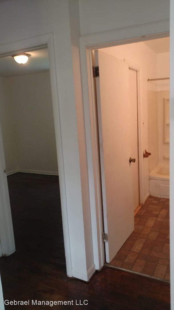 Building Photo - 4420 Davison Rd