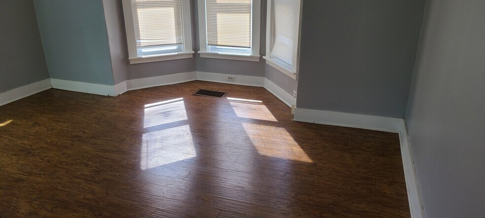 Building Photo - 12 Spofford St