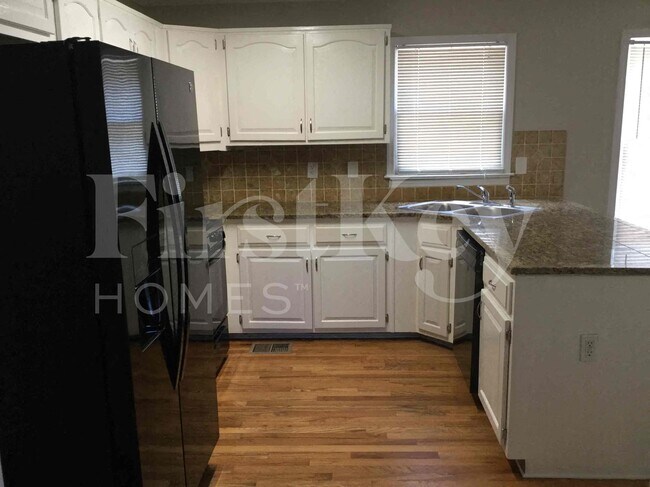 Building Photo - 138 Springfield Dr