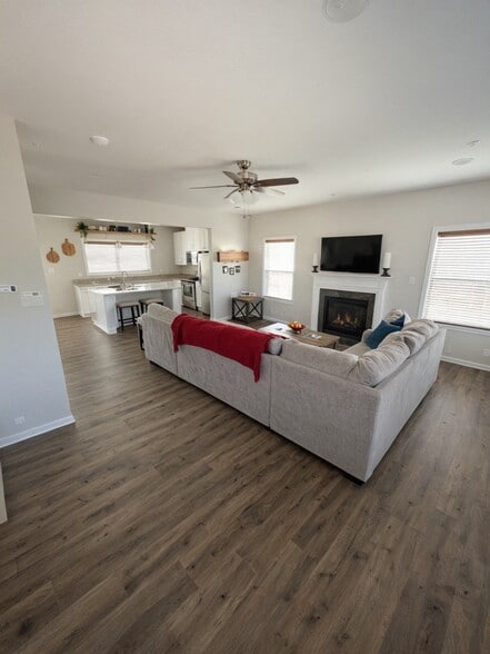 Building Photo - 680 Freedom Dr