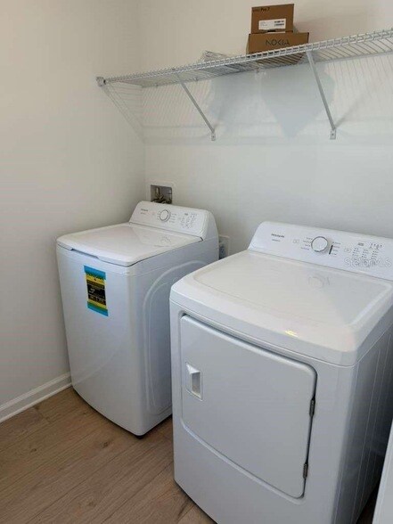 Building Photo - 5195 Loyalty Dr