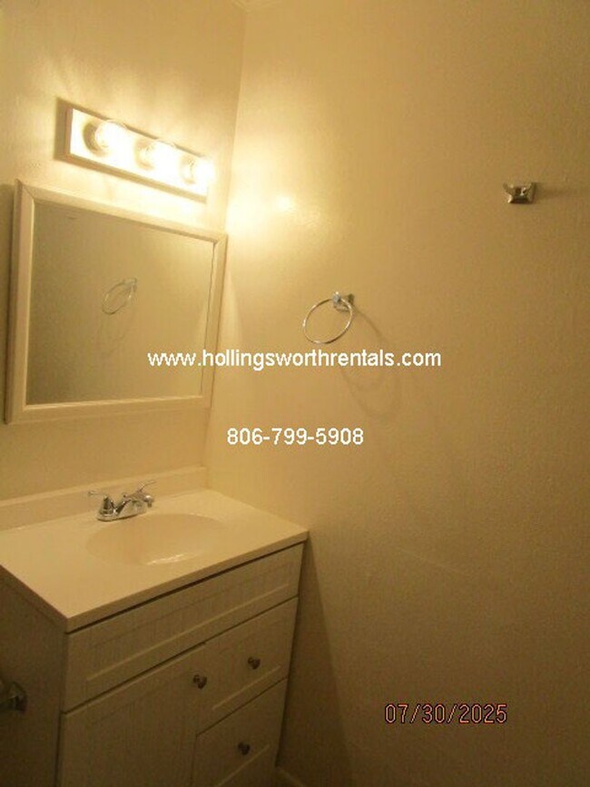 Building Photo - 4 bedroom, 2 bath, 2 car garage with shop ...