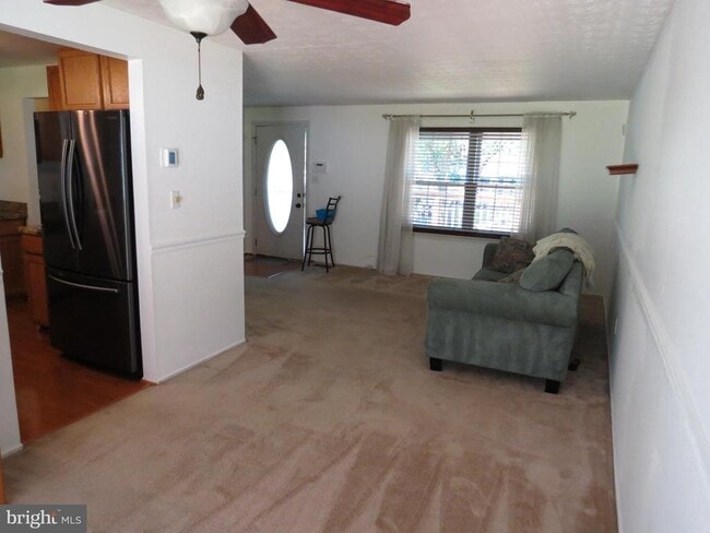 Building Photo - 1513 Wampanoag Dr