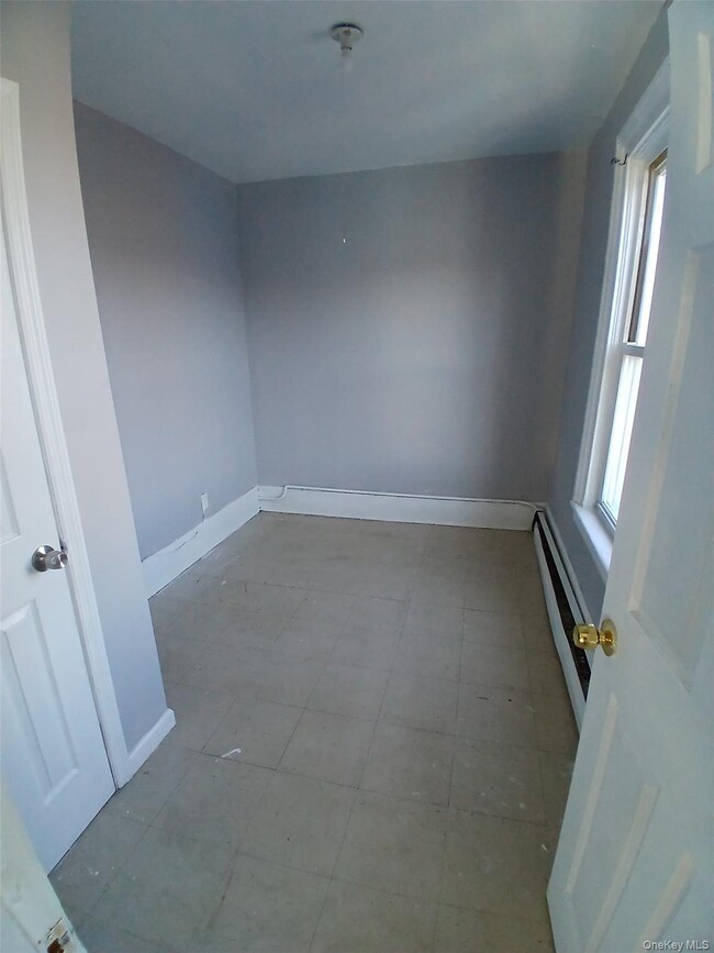 Building Photo - 40 Benkard Ave